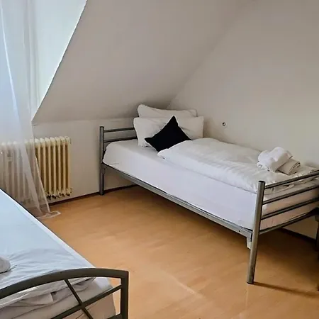 7-room House For 15 People *